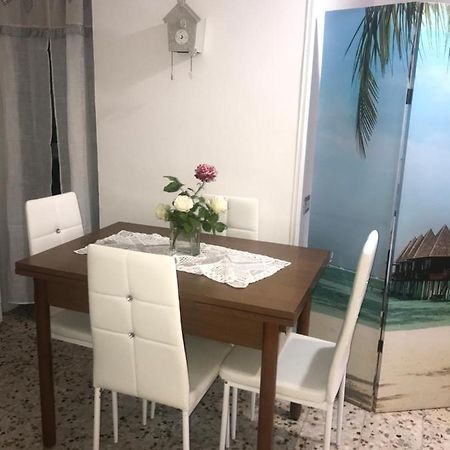 Casa Vacanze Flora بيسْكيتْشّي المظهر الخارجي الصورة