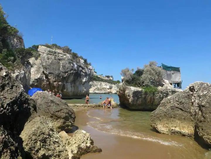 Casa Vacanze Flora بيسْكيتْشّي المظهر الخارجي الصورة