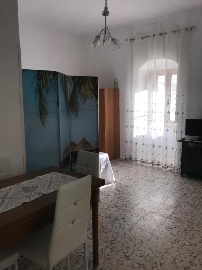 Casa Vacanze Flora بيسْكيتْشّي المظهر الخارجي الصورة
